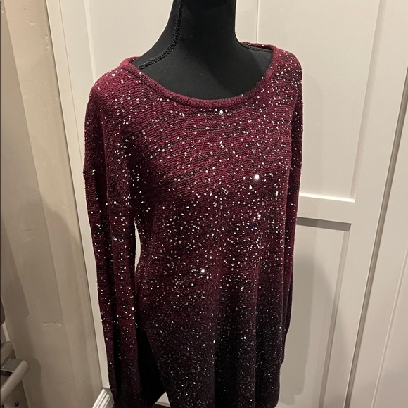 XOXO Burgundy Sparkle Long Sleeve Top - Picture 8 of 8